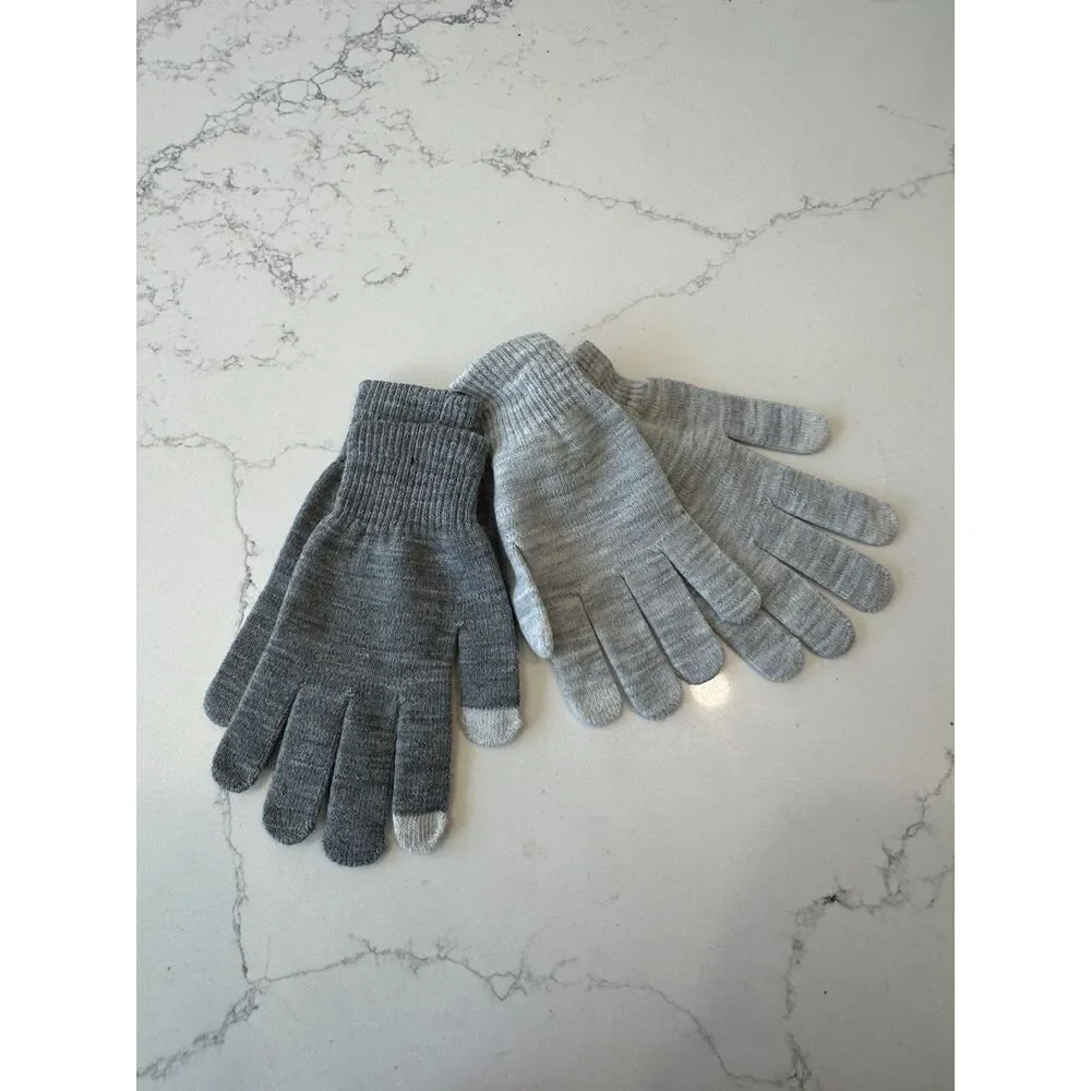NWOT Magic Knit Gloves Touchscreen Gray 2 Pack